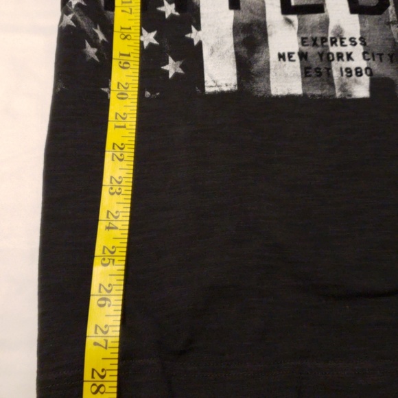 🎁EXPRESS NEW YORK CITY EST 1880T Shirt - Picture 7 of 7